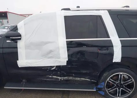 2019 Ford Expedition Limited z USA, uszkodzony, nr VIN 1FMJU1KT5KEA73016